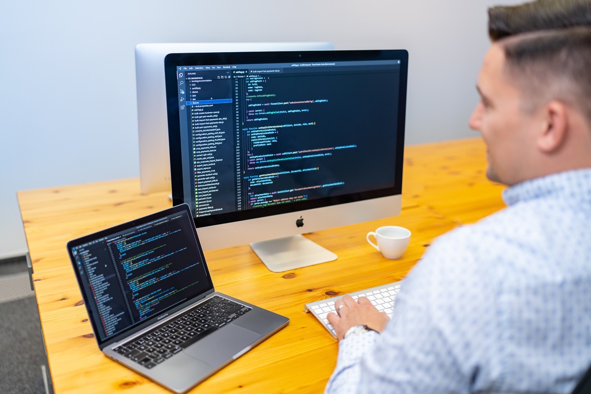 Frontent Developer (React/Angular) - volná pozice v IT Praha, ČR